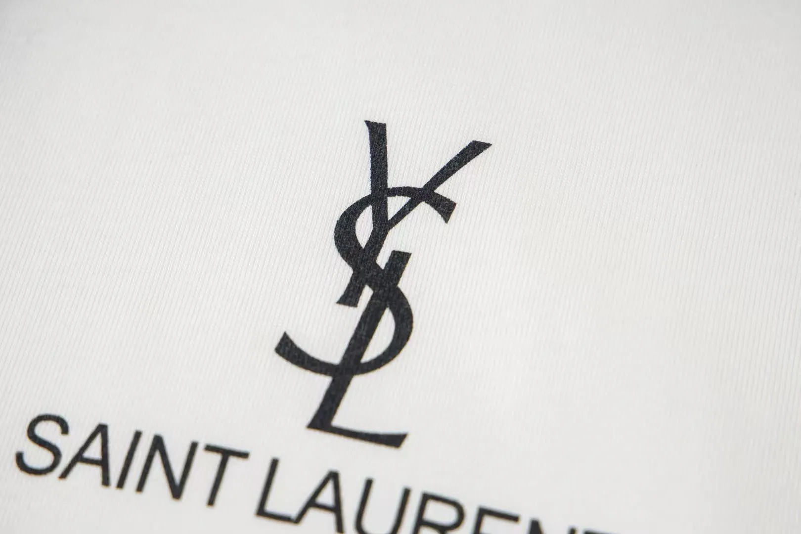 YSL/ 25ss Classiclogo t Classic 280 ! ， ，os ， ， Same Style。 ：Black，White Size：XS-L